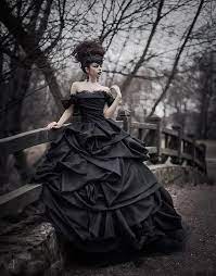Elegant Black Victorian Custom Made Gothic Gown Gothic Wedding Dress White Bridal Gown Black Wedding Dresses