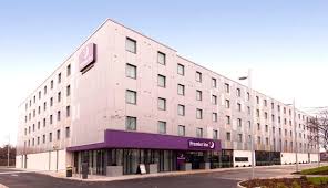 The park inn hotel and conference centre london heathrow will rebrand to radisson hotel and conference centre london heathrow on 15th july 2020. Heathrow Airport Hotels Terminal 5 Premier Inn