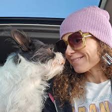 Amanda Smathers's Instagram, Twitter & Facebook