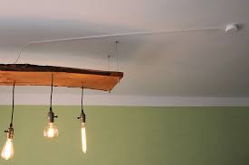 Wer sich eine lampe selber baut, kann dabei seine ganz eigenen ideen umsetzen. Retroleuchte Aus Holz Diy Academy