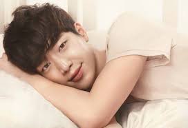 A coming of age story about young people in their twenties and the problems they face in university. Seo Kang Joon Confirms Webtoon Adaptation From A Distance A Green Spring Dramabeans Korean Drama Recaps