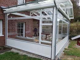 rollfenster der wind und wetterschutz fur terrasse und balkon haus ideen fenster haus