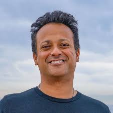 Robert Astalos's Instagram, Twitter & Facebook