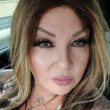 Nanette Stein's Instagram, Twitter & Facebook