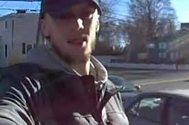 Scammers soliciting at Broadway and El Norte corners