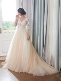 Maybe you would like to learn more about one of these? Designer A Linie V Ausschnitt Brautkleid Farbig Beige Tull Stickerei Perlen Mit Armel