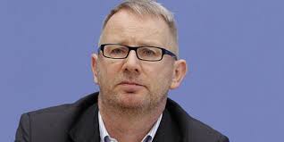 Wenn Schulbücher Gewalt fördern