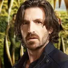 Eoin Macken Biography: Age, Net Worth, Family & Career