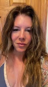 Kendra Schwartz's Instagram, Twitter & Facebook