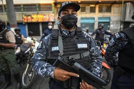 Weird guns used by Venezuelan police and military forces ...