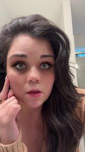 Andrea (@killinthemomthing)'s videos with original sound