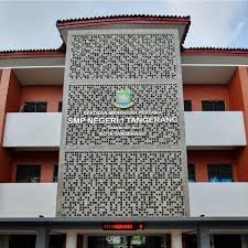 Pendaftaran online seleksi jalur reguler penerimaan peserta didik baru man 1 tangerang pada 13 april s/d 22 mei 2021. Smpn 1 Tangerang Terbaik Di Kota Tangerang