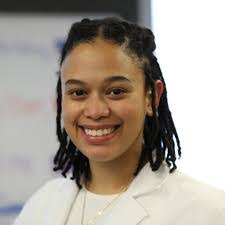 Laurel Diaz's Instagram, Twitter & Facebook