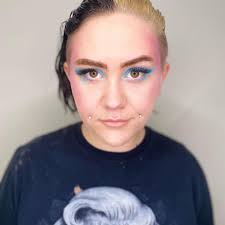 Going to share this 100x because I love how it turned out so much. I can't  believe my makeup class is almost done it's so bitter sweet. #highlights  #beautiful #salon #cosmetics #explore #