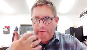 Zooming into Slow Wine