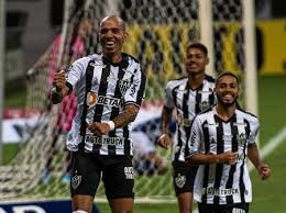 O atlético fez dois jogos contra cada time e um com um combinado dos dois, ganhou 4, empatou uma partida, fez 8 gols e sofreu 1. Na Despedida De Victor Atletico Bate Urt Por 3 A 0 Pela Estreia Do Mineiro 28 02 2021 Uol Esporte