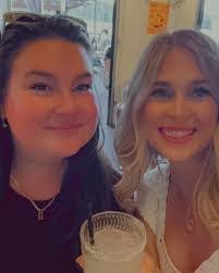 Dawn Wisz's Instagram, Twitter & Facebook