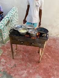 N'est pas compris non plus la crédence, les différents accessoires de rangements et entre 5000 et 10000€ : Endroit Tres Atypique Cuisine Local Sur Petit Barbecue Cuisson Longue Car Cuisine Devant Nous Poisson Frais Super Bon Bon Rapport Qualite Prix Picture Of Captain Cook S Zanzibar Island Tripadvisor
