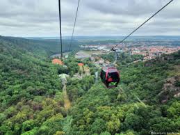 In der seilbahnen thale erlebniswelt befindet sich seit kurzer zeit ein kleiner freizeitpark mit dem suspended coaster boderitt. Seilbahnen Thale Die Hexen Und Erlebniswelt Im Harz Deutschland