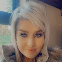 Jade Hollis's Instagram, Twitter & Facebook