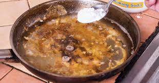 How To Use Vinegar And Baking Soda To Clean A Scorched Pan Baking Soda Food Cleaning