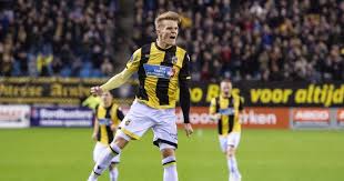 We present live score, lineups : Beautiful Goals From Linssen And Odegaard Help Win Vitesse In Utrecht