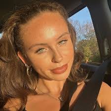 Madison Lysek's Instagram, Twitter & Facebook