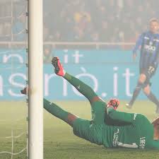 Atalanta bossed the first half, fiorentina with zero threat, hoping they show something second half, i took over 3 goals before the game, can see atalanta scoring at least another. Atalanta 2 1 Fiorentina Highlights Viola Nation