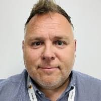 Russell Poore's Instagram, Twitter & Facebook