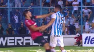 30 march 2021 tuesday, argentina superliga, atlético tucumán vs. Siguio En El Vestuario El Final A Las Pinas En Atletico Tucuman Newell S Tucuman El Tucumano