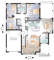 Decouvrez Le Plan 3235 La Romaine Qui Vous Plaira Pour Ses 3 Chambres Et Son Style Champetre Bungalow Style House Plans House Plans Drummond House Plans