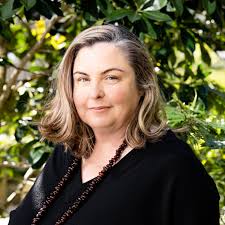 Jasmine Seymour's Instagram, Twitter & Facebook