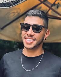 Valorize suas pequenas vitórias😎 • • • • #instagram #instagood  #instafashion #instalike #instalove #instaboy #instagay #instacool  #explorarpage #exploration #gay #boy #brasil #verão #2023 #love #lol  #likesforlike #smile😊 #garotostyle #menstyle #happy