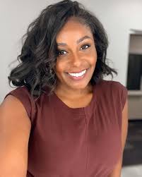 Hello A, I'd like to make you smile like that and your eyes sparkle.  Germaine Scorpio 54 STL 🌹❤️🙏🏾