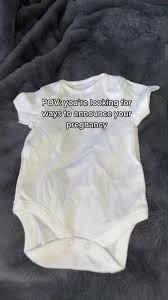 Creative Pregnancy Announcement Onesie Ideas for New Moms
