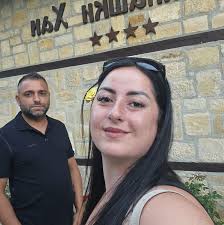 Hello, how much does it take to change the transmission oil in a car? It  has reached 160 km