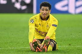 Jude bellingham says the decision to snub manchester united and pick dortmund was quite easy after visiting the red devils' training complex. Dortmund S Jude Bellingham Faces Racial Abuse On Instagram Daily Sabah