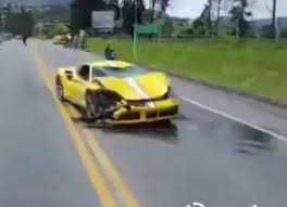 El empresario detrás del Ferrari accidentado en Cundinamarca: esto se sabe del siniestro que dejó un motociclista muerto | El Colombiano