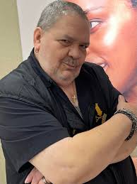 I am excited to spotlight John as our stylist of the week! John is from  Dulac and went to Cosmetology School at South Louisiana Beauty School. John  has over 30 years experience