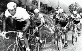 Une belle étape en ce dimanche 9 juillet favorable aux grimpeurs et aux favoris du tour 2017. Tour De France Le Jour Ou Le Maillot Jaune Est Arrive Trop Vite A Marseille Le Parisien