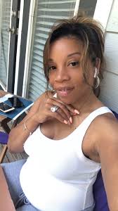 Nurse practitioner relocating to St Thomas, seeking RLS hospital insights