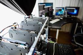 A mining farm is set in a large space, like a warehouse, and it uses special mining computer equipment, as well as air conditioning to prevent the equipment from overheating and other resources to achieve the best results from bitcoin mining. Dc Two To Create First Solar Powered Bitcoin Mining Farm In Western Australia