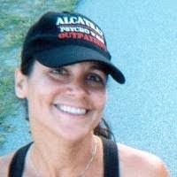 Melisa Cook's Instagram, Twitter & Facebook