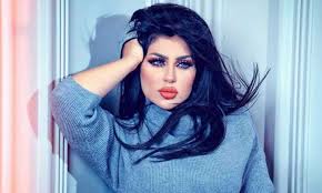 هل يفعل ذلك أحد من. Ø­Ù„ÙŠÙ…Ø© Ø¨ÙˆÙ„Ù†Ø¯ ØªØ¯Ø§ÙØ¹ Ø¹Ù† Ù…Ø­Ù…Ø¯ Ø±Ù…Ø¶Ø§Ù† ÙÙŠ Ø£Ø²Ù…ØªÙ‡ Ù…Ø¹ Ø§Ù„ÙƒÙˆÙŠØªÙŠÙŠÙ†