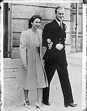 M'enfin philippe, t'imagines la scène au jt, le roi dans le dalton terror pendant que les gens font la file pour entrer. Mariage De La Princesse Elisabeth Et De Philip Mountbatten Wikipedia