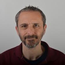 Kihispania hadi Kiingereza freelance translators