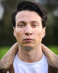 Homemade headshots taken with iPhone 12 Pro. Not bad I say 🦹🏻‍♀️ PC:  @thekhairika . . . #homemade #headshot #stayathome #actoruk #portrait  #iphone12pro