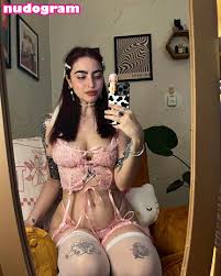 artbitch666  huhlaynuh Foto filtrada desnuda de OnlyFans 9 - Nudogram v2.1