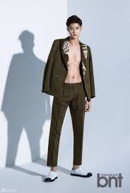 His birthday, what he did before fame, his family life, fun trivia facts, popularity rankings, and more. Byeon Woo Seok Couple Outfits Fashion Menswear