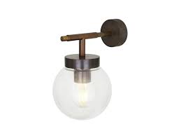 Essi, infatti, sono progettati per essere esteticamente piacevoli ma anche pratici e comodi da utilizzare nella routine quotidiana di tutta la famiglia. Lampada Da Parete Per Bagno Marin Applique Per Bagno Mullan Lighting